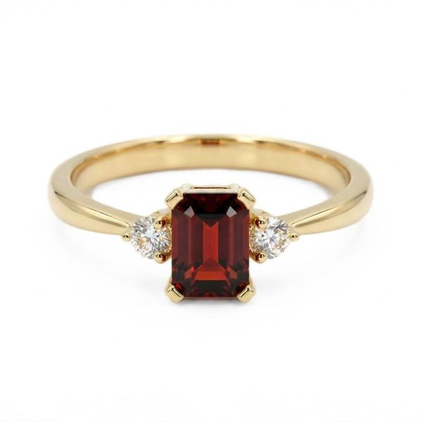 Gullring med granat og diamanter 0.09 ct TW-Si - coc5000733gg